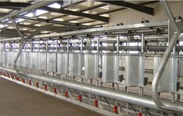 海东钢结构 vs 传统结构:一场关于强度与速度的全面胜出!